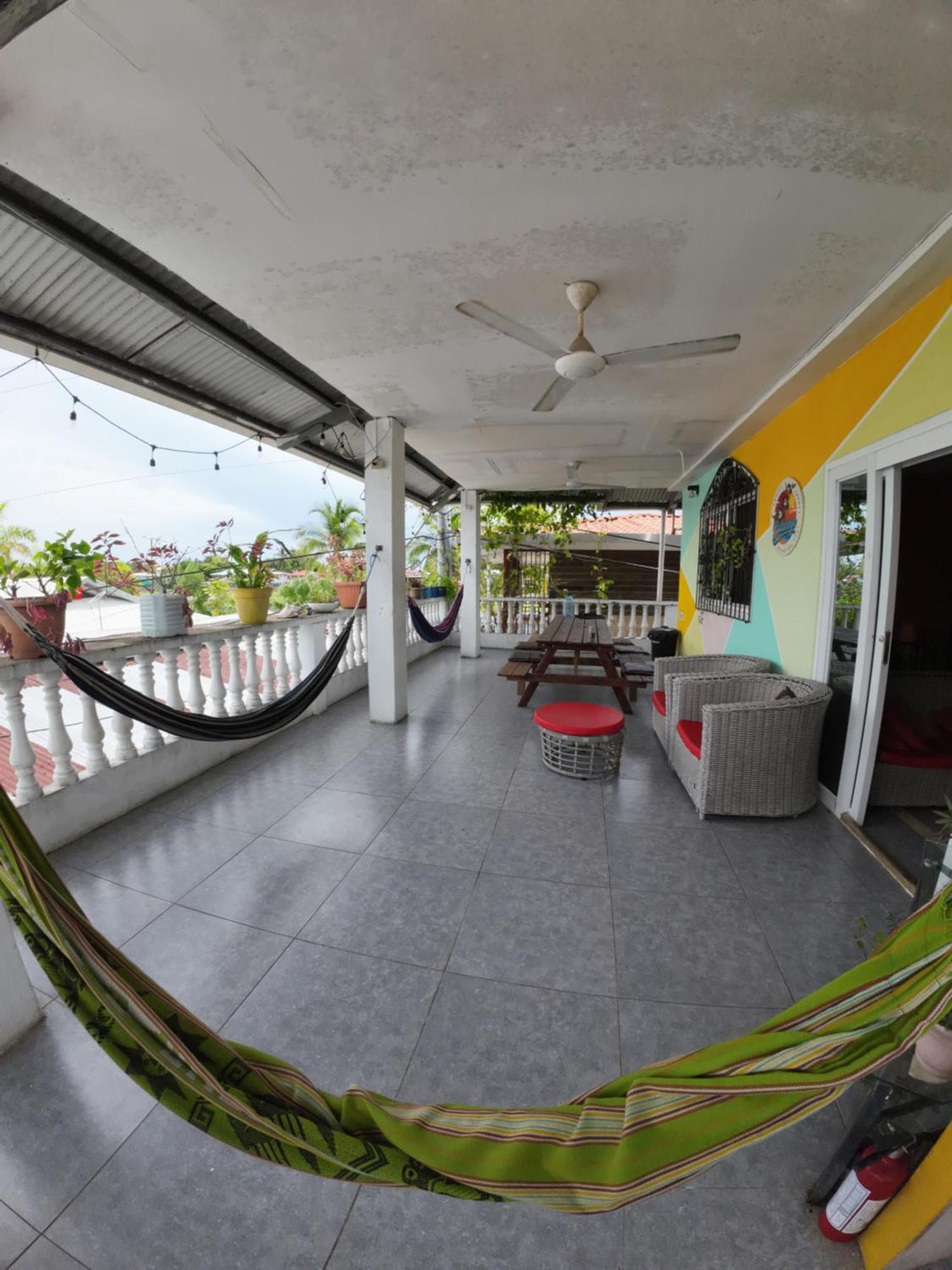 Cataleya Hostel Bocas Town Kültér fotó